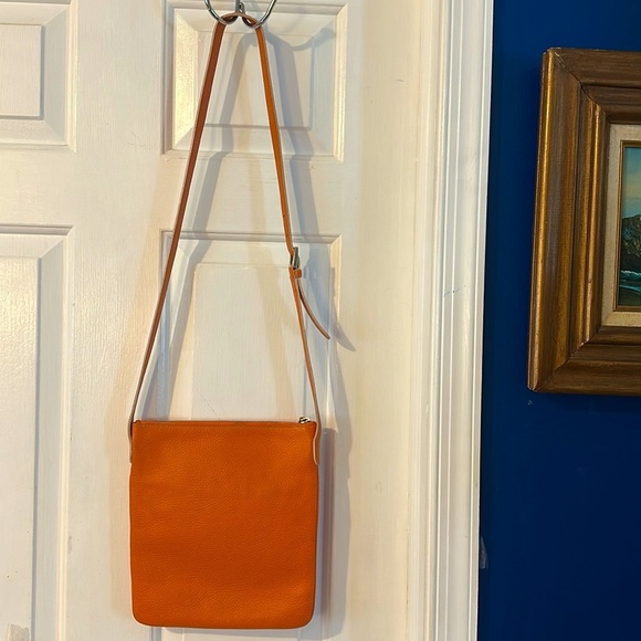 Vintage Loewe Senda Orange Pebbled Leather Logo Embossed Crossbody Bag - Picture 7 of 13